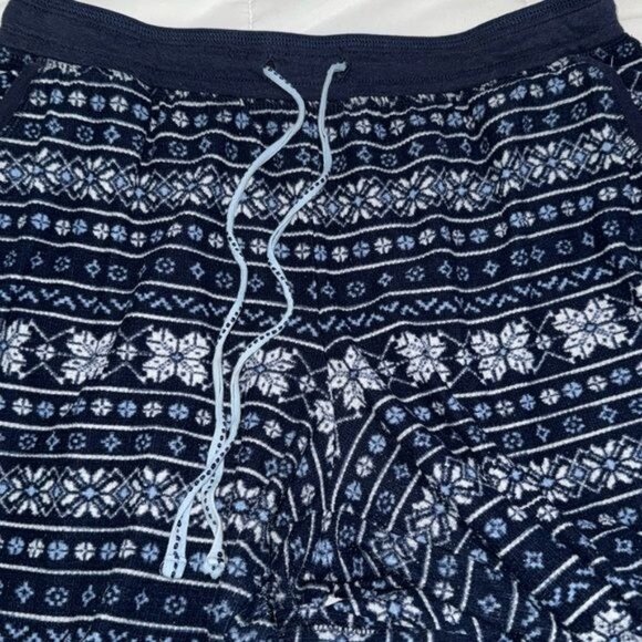 Nautica Womens Snowflake Pajama Set L V-Neck Winter Print - Picture 6 of 10